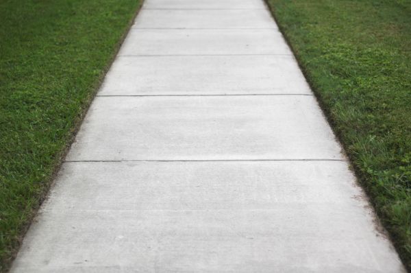 Cost of Concrete Walkway Replacement in Santa Ana