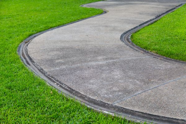 Concrete Sidewalk Construction in Santa Ana