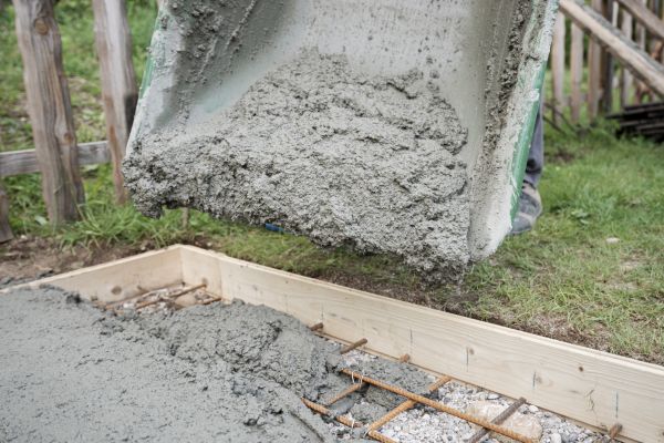 Yard Concrete Pouring in Santa Ana
