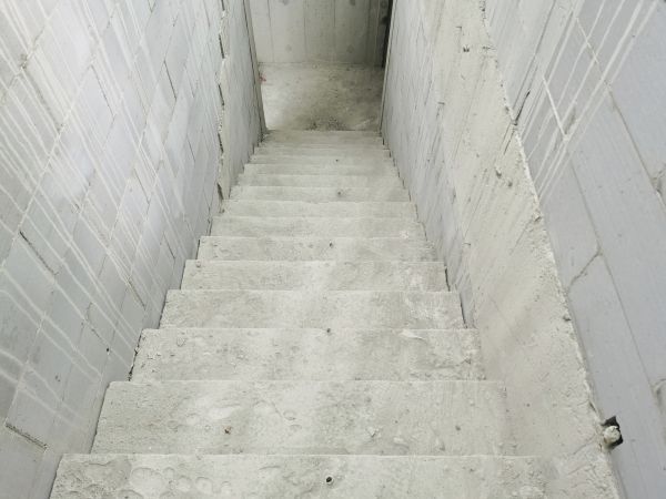Step Pouring in Santa Ana