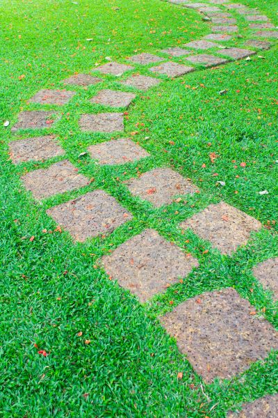 Backyard Pathway Construction in Santa Ana